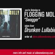 Der musikalische text FAR AWAY BOYS von FLOGGING MOLLY ist auch in dem Album vorhanden Swagger (2000)