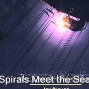 Der musikalische text SPIRALS MEET THE SEA von FLOWING TEARS ist auch in dem Album vorhanden Joy parade (1997)