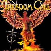 Der musikalische text SUN IN THE DARK von FREEDOM CALL ist auch in dem Album vorhanden Land of the crimson dawn (2012)