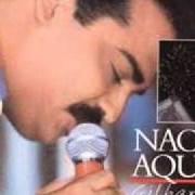 Der musikalische text NO HAY NADA MAS IMPORTANTE von GILBERTO SANTA ROSA ist auch in dem Album vorhanden Nace aqui (1993)