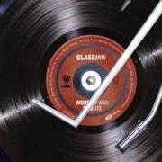 Der musikalische text THE GILLETTE CAVALCADE OF SPORTS von GLASSJAW ist auch in dem Album vorhanden Worship and tribute (2002)