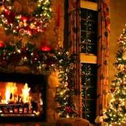 Der musikalische text CHRISTMAS AULD LANG SYNE von GLORIA ESTEFAN ist auch in dem Album vorhanden Christmas through your eyes (1993)
