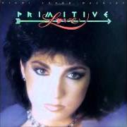 Der musikalische text WORDS GET IN THE WAY von GLORIA ESTEFAN ist auch in dem Album vorhanden Primitive love (1985)