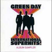 Der musikalische text POPROCKS & COKE von GREEN DAY ist auch in dem Album vorhanden International superhits! (2001)