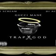 Der musikalische text SUCKAZ von GUCCI MANE ist auch in dem Album vorhanden Trap god - mixtape (2012)