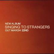 Der musikalische text VEDRAI VEDRAI / OBLIVION von JACK SAVORETTI ist auch in dem Album vorhanden Singing to strangers (2019)