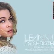 Der musikalische text YOU AND ME AND CHRISTMAS von LEANN RIMES ist auch in dem Album vorhanden It's christmas, eve (2018)