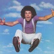 Der musikalische text I THINK WE FELL IN LOVE TOO FAST von LEO SAYER ist auch in dem Album vorhanden Endless flight (1976)