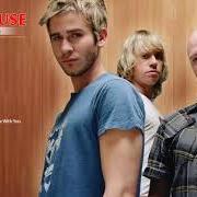 Der musikalische text FALLING IN von LIFEHOUSE ist auch in dem Album vorhanden Greatest hits (2017)