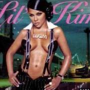 Der musikalische text THIS IS WHO I AM von LIL' KIM ist auch in dem Album vorhanden La bella mafia (2003)