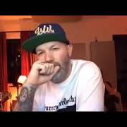 Der musikalische text TURN IT UP BITCH von LIMP BIZKIT ist auch in dem Album vorhanden Stampede of the disco elephants (2022)