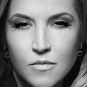 Der musikalische text FORGIVING von LISA MARIE PRESLEY ist auch in dem Album vorhanden Storm & grace (2012)