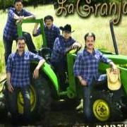 Der musikalische text SALA DE ESPERA von LOS TIGRES DEL NORTE ist auch in dem Album vorhanden La granja (2009)