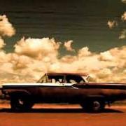 Der musikalische text STILL I LONG FOR YOUR KISS von LUCINDA WILLIAMS ist auch in dem Album vorhanden Car wheels on a gravel road (1998)