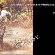 Der musikalische text UN UOMO CHE TI AMA von LUCIO BATTISTI ist auch in dem Album vorhanden La batteria, il contrabbasso, eccetera (1976)