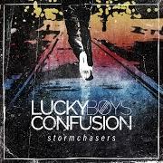 Der musikalische text WHITE COLLAR von LUCKY BOYS CONFUSION ist auch in dem Album vorhanden Stormchasers (2017)