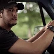 Der musikalische text BEER IN THE HEADLIGHTS von LUKE BRYAN ist auch in dem Album vorhanden Crash my party (2013)