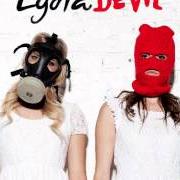 Der musikalische text KNEE DEEP von LYDIA ist auch in dem Album vorhanden Devil (2013)