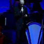 Der musikalische text MOONLIGHT IN JULY von MARIO BIONDI ist auch in dem Album vorhanden Live - i love you more (2007)