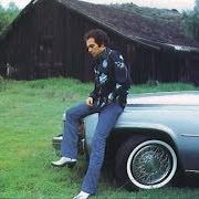 Der musikalische text HERE COMES THE FREEDOM TRAIN von MERLE HAGGARD ist auch in dem Album vorhanden The roots of my raising