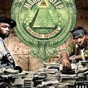 Der musikalische text SHIT HITS THE FAN von MOBB DEEP ist auch in dem Album vorhanden The infamous archives (2007)