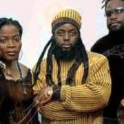 Der musikalische text MESKAL SQUARE von MORGAN HERITAGE ist auch in dem Album vorhanden More teachings (2001)