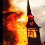 Der musikalische text FEASTING ON KHRISTIAN BLOOD von MZ. 412 ist auch in dem Album vorhanden Burning the temple of god (1996)