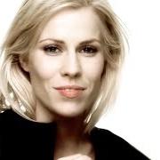 Der musikalische text TOUCH von NATASHA BEDINGFIELD ist auch in dem Album vorhanden Strip me away (2011)