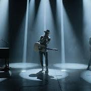 Der musikalische text WHO AM I von NEEDTOBREATHE ist auch in dem Album vorhanden Out of body (2020)