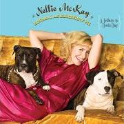 Der musikalische text BLACK HILLS OF DAKOTA von NELLIE MCKAY ist auch in dem Album vorhanden Normal as blueberry pie - a tribute to doris day (2009)