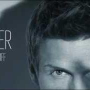 Der musikalische text ADDICTED von NICK CARTER ist auch in dem Album vorhanden I'm taking off