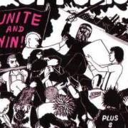 Der musikalische text SCUM von OI POLLOI ist auch in dem Album vorhanden Unite and win (1987)