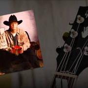 Der musikalische text A STAR IS BORN von PAUL BRANDT ist auch in dem Album vorhanden Christmas: shall i play for you (1999)