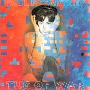Der musikalische text EBONY AND IVORY von PAUL MCCARTNEY ist auch in dem Album vorhanden Tug of war (1982)