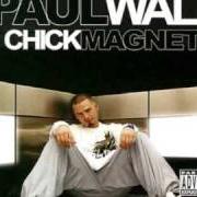 Der musikalische text TRYIN TO GET PAID von PAUL WALL ist auch in dem Album vorhanden The chick magnet (2004)