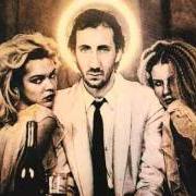 Der musikalische text EMPTY GLASS von PETE TOWNSHEND ist auch in dem Album vorhanden Empty glass (1980)