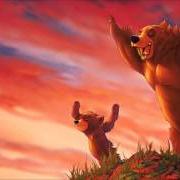 Der musikalische text AWAKES AS A BEAR von PHIL COLLINS ist auch in dem Album vorhanden Brother bear soundtrack (2003)