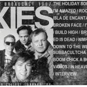 Der musikalische text ROCK MUSIC von PIXIES ist auch in dem Album vorhanden Bossanova (1990)