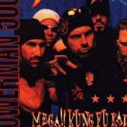 Der musikalische text EVEN SUPERMAN SHOT HIMSELF von POWERMAN 5000 ist auch in dem Album vorhanden Mega!! kung fu radio (1997)