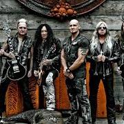 Der musikalische text RAVING MAD von PRIMAL FEAR ist auch in dem Album vorhanden Rulebreaker (2016)