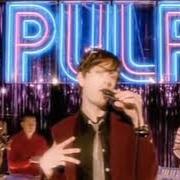 Der musikalische text I SPY von PULP ist auch in dem Album vorhanden Different class (1995)