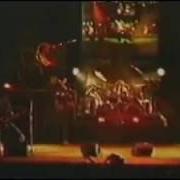 Der musikalische text 3º MOVIMIENTO DE LA PRIMAVERA von RATA BLANCA ist auch in dem Album vorhanden En vivo en buenos aires (1996)