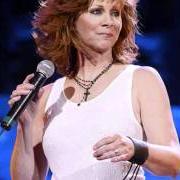 Der musikalische text I DON'T NEED NOTHIN' YOU AIN'T GOT von REBA MCENTIRE ist auch in dem Album vorhanden Have i got a deal for you (1990)