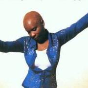 Der musikalische text BITCHIFI von ANGELIQUE KIDJO ist auch in dem Album vorhanden Fifa (1996)