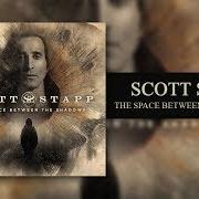 Der musikalische text MARY'S CRYING von SCOTT STAPP ist auch in dem Album vorhanden The space between the shadows (2019)