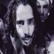 Der musikalische text SLAVES AND BULLDOZERS (LIVE) von SOUNDGARDEN ist auch in dem Album vorhanden Somms - satan oscillate my metallic sonatas (1992)