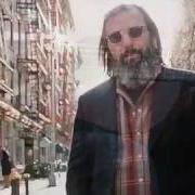 Der musikalische text THIS CITY von STEVE EARLE ist auch in dem Album vorhanden I'll never get out of this world alive (2011)