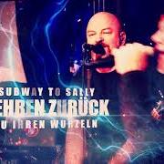 Der musikalische text SIE TANZT ALLEIN (FEAT. SALTATIO MORTIS) von SUBWAY TO SALLY ist auch in dem Album vorhanden Eisheilige nacht: back to lindenpark (2021)