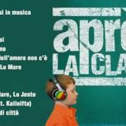 Der musikalische text SENZA RUMORI DI CITTA’ von APRÈS LA CLASSE ist auch in dem Album vorhanden Après la classe (2002)