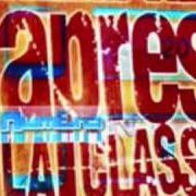 Der musikalische text SALE LA FEBBRE von APRÈS LA CLASSE ist auch in dem Album vorhanden Un numero (2004)